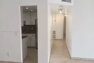 18100 Atlantic Blvd, Sunny Isles Beach, FL 33160 - Photo 3