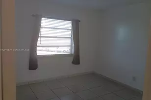 18100 Atlantic Blvd, Sunny Isles Beach, FL 33160 - Photo 15