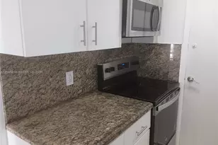 18100 Atlantic Blvd, Sunny Isles Beach, FL 33160 - Photo 9