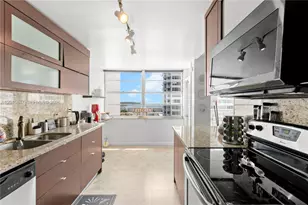 18071 Biscayne Blvd, Aventura, FL 33160 - Photo 3