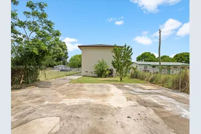 10455 SW 179th St #1, Miami, FL 33157 - Photo 15