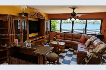 2588 W 64th St, Hialeah, FL 33016 - Photo 11