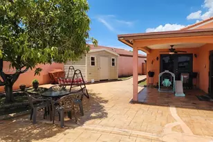2588 W 64th St, Hialeah, FL 33016 - Photo 23