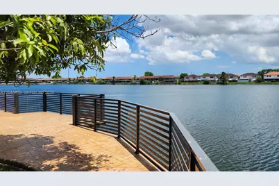 2588 W 64th St, Hialeah, FL 33016 - Photo 27