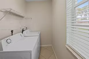 8401 SW 25th Ct, Miramar, FL 33025 - Photo 7