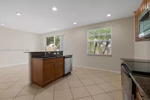 8401 SW 25th Ct, Miramar, FL 33025 - Photo 11