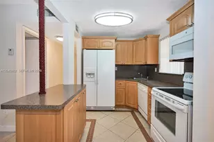 8500 SW 109th Ave, Miami, FL 33173 - Photo 9