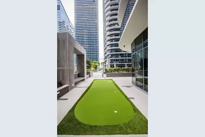 55 SW 9th St #3104, Miami, FL 33130 - Photo 37