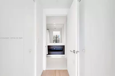 55 SW 9th St #3104, Miami, FL 33130 - Photo 19