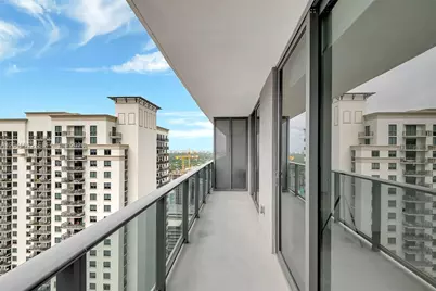 55 SW 9th St #3104, Miami, FL 33130 - Photo 43