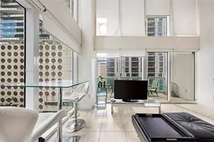 41 SE 5th St, Miami, FL 33131 - Photo 11