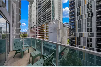41 SE 5th St #502, Miami, FL 33131 - Photo 5