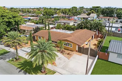 7858 NW 171st St, Hialeah, FL 33015 - Photo 39