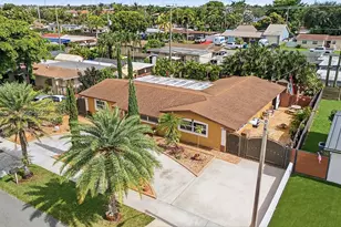 7858 NW 171st St, Hialeah, FL 33015 - Photo 39