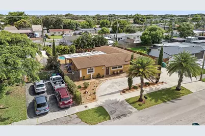 7858 NW 171st St, Hialeah, FL 33015 - Photo 41