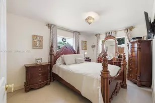 7858 NW 171st St, Hialeah, FL 33015 - Photo 17