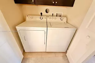 8965 NW 98th Ave, Doral, FL 33178 - Photo 19