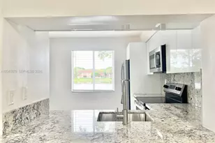 842 NW 92nd Ave, Plantation, FL 33324 - Photo 1