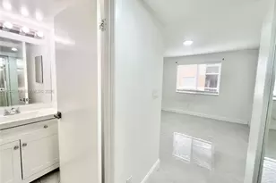 842 NW 92nd Ave, Plantation, FL 33324 - Photo 21
