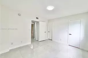 842 NW 92nd Ave, Plantation, FL 33324 - Photo 15
