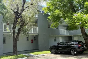 9371 Fontainebleau Blvd, Miami, FL 33172 - Photo 21