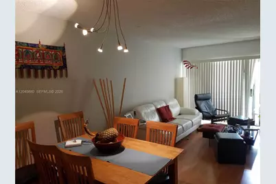 9371 Fontainebleau Blvd #I208, Miami, FL 33172 - Photo 5