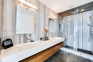888 Biscayne Blvd, Miami, FL 33132 - Photo 9