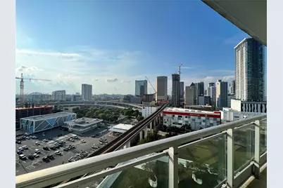 90 SW 3rd St #1710, Miami, FL 33130 - Photo 9