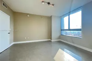 90 SW 3rd St, Miami, FL 33130 - Photo 5