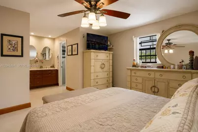 520 NW 132nd Ct, Miami, FL 33182 - Photo 15