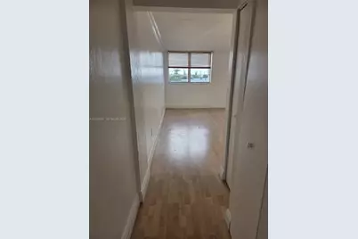 7900 Tatum Waterway Dr #304, Miami Beach, FL 33141 - Photo 3