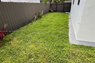 6685 NW 38th Terrace, Virginia Gardens, FL 33166 - Photo 17