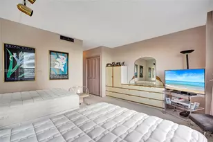 9801 Collins Ave, Bal Harbour, FL 33154 - Photo 31