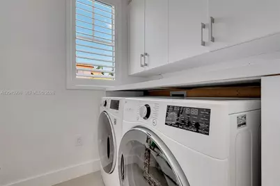 3406 Ponce De Leon Blvd, Coral Gables, FL 33134 - Photo 15