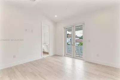 3406 Ponce De Leon Blvd, Coral Gables, FL 33134 - Photo 9