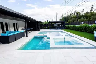 18250 NW 86th Ave, Hialeah, FL 33015 - Photo 15