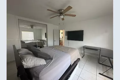 8101 Abbott Ave #17, Miami Beach, FL 33141 - Photo 11