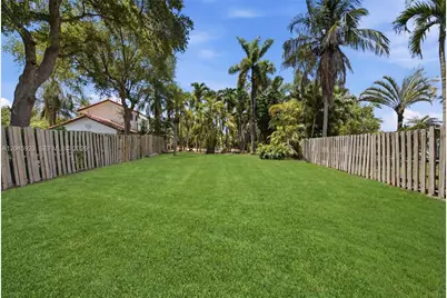 16564 SW 153rd Ct, Miami, FL 33187 - Photo 29