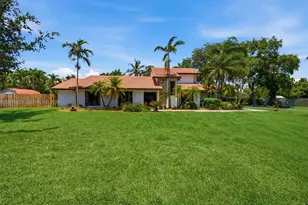 16564 SW 153rd Ct, Miami, FL 33187 - Photo 5