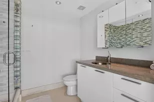 400 Alton Rd, Miami Beach, FL 33139 - Photo 31