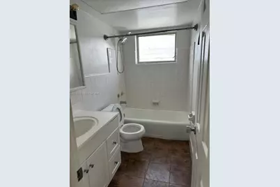 11925 NE 19th Dr #8, North Miami, FL 33181 - Photo 5