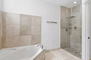 11274 NW 43rd Terrace, Doral, FL 33178 - Photo 31