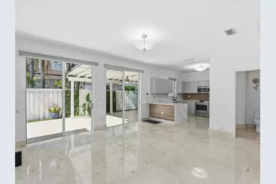 11274 NW 43rd Ter #0, Doral, FL 33178 - Photo 7
