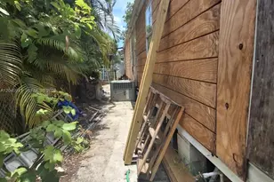 19800 SW 180th Ave, Miami, FL 33187 - Photo 37