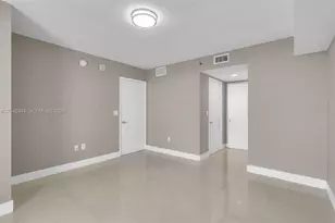50 Biscayne Blvd, Miami, FL 33132 - Photo 15