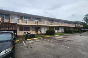 280 SW 11th Ave, Hallandale Beach, FL 33009 - Photo 15