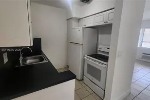 280 SW 11th Ave, Hallandale Beach, FL 33009 - Photo 7