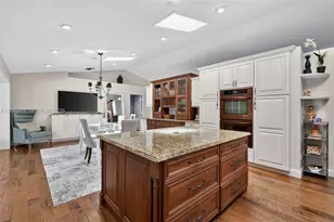 542 N Cypress Dr, Tequesta, FL 33469 - Photo 17