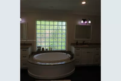 542 N Cypress Dr #542, Tequesta, FL 33469 - Photo 19