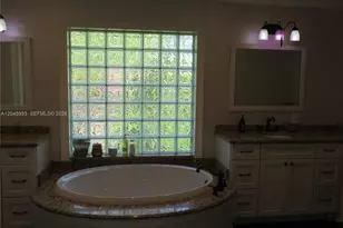 542 N Cypress Dr, Tequesta, FL 33469 - Photo 19